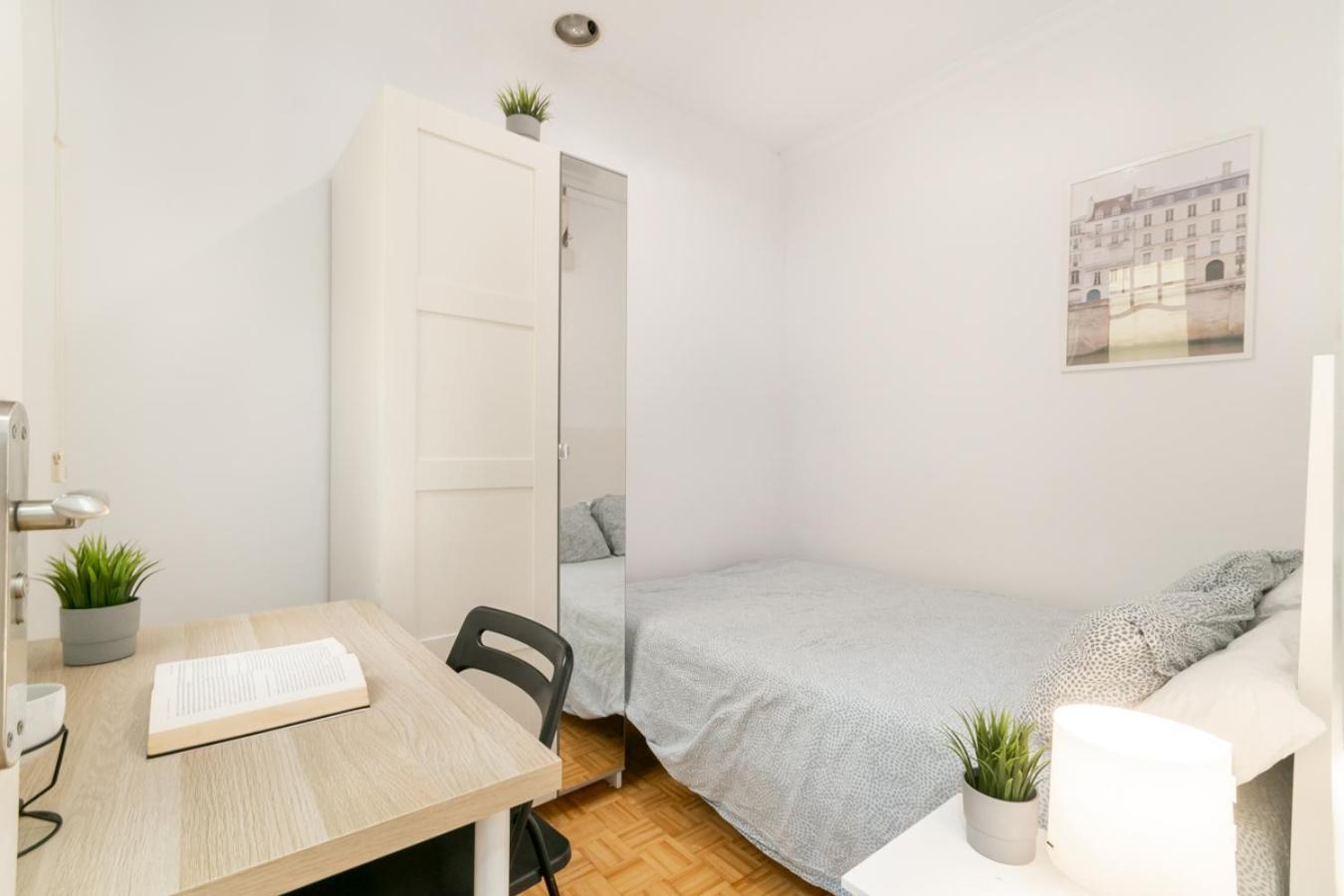 Balmes Private Rooms Barcelona Exterior foto