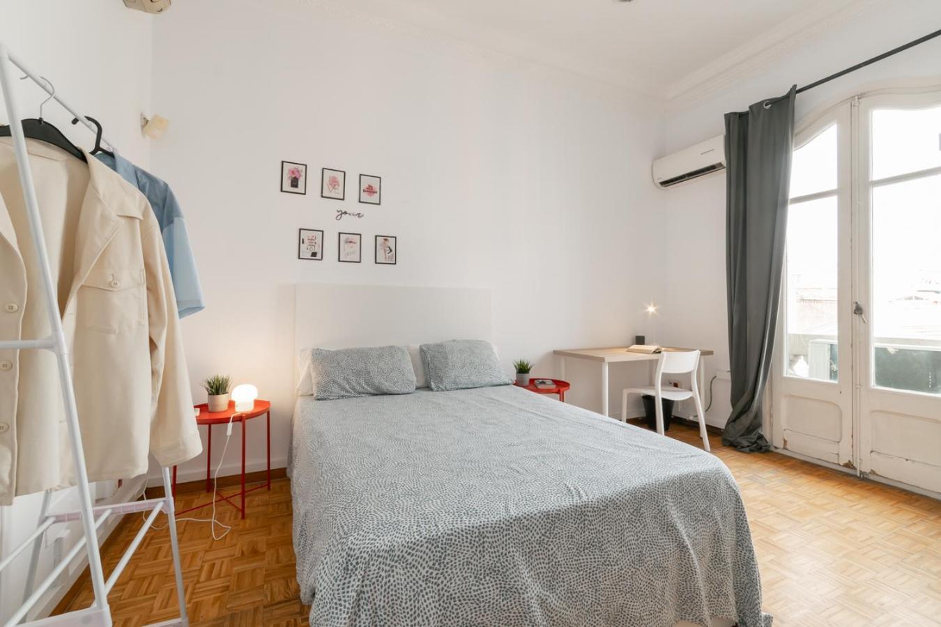 Balmes Private Rooms Barcelona Exterior foto